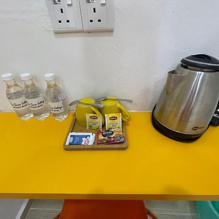 The Serai Cottage Transit Hotel Kampong Gong Badak Ngoại thất bức ảnh