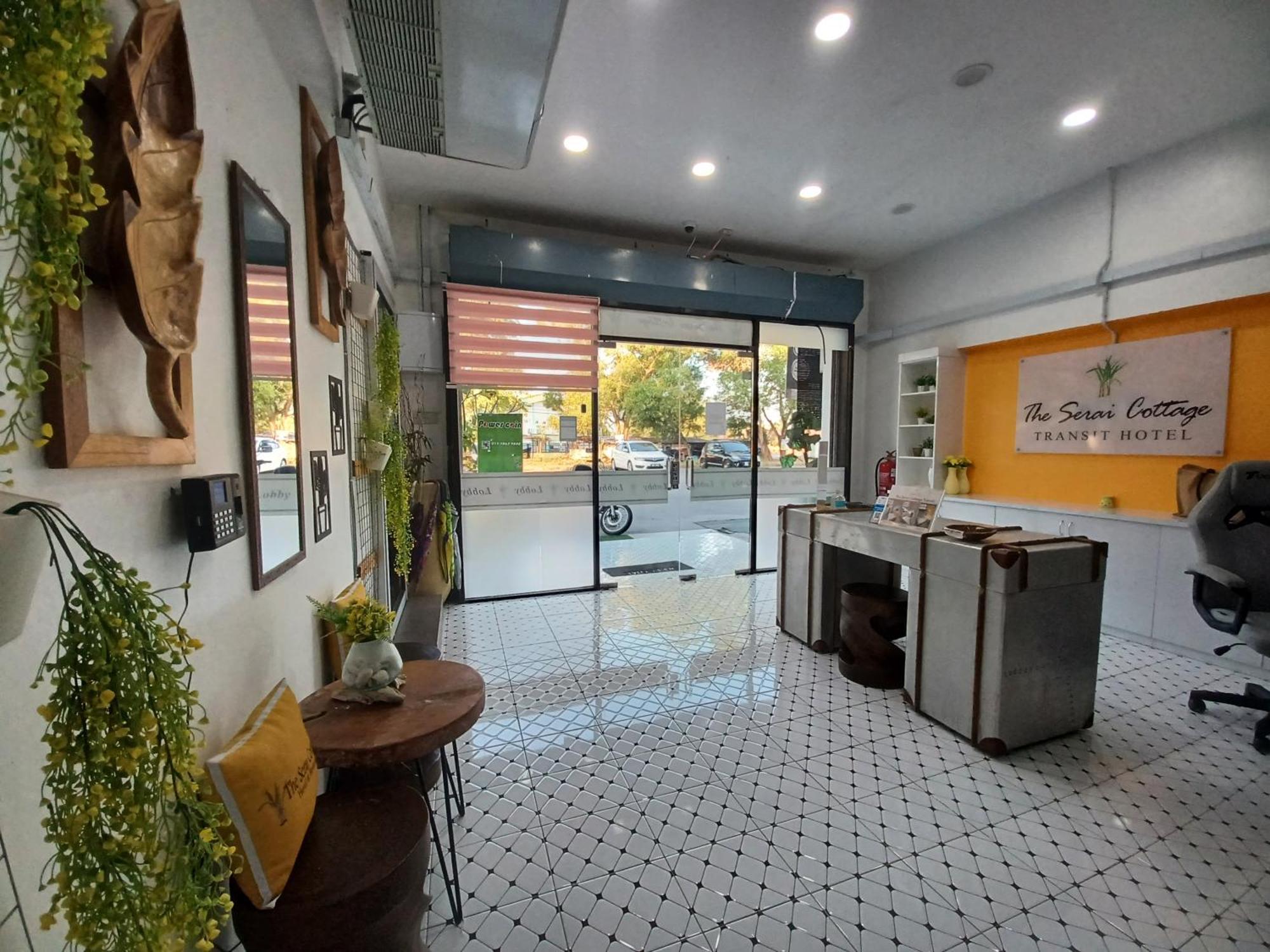 The Serai Cottage Transit Hotel Kampong Gong Badak Ngoại thất bức ảnh