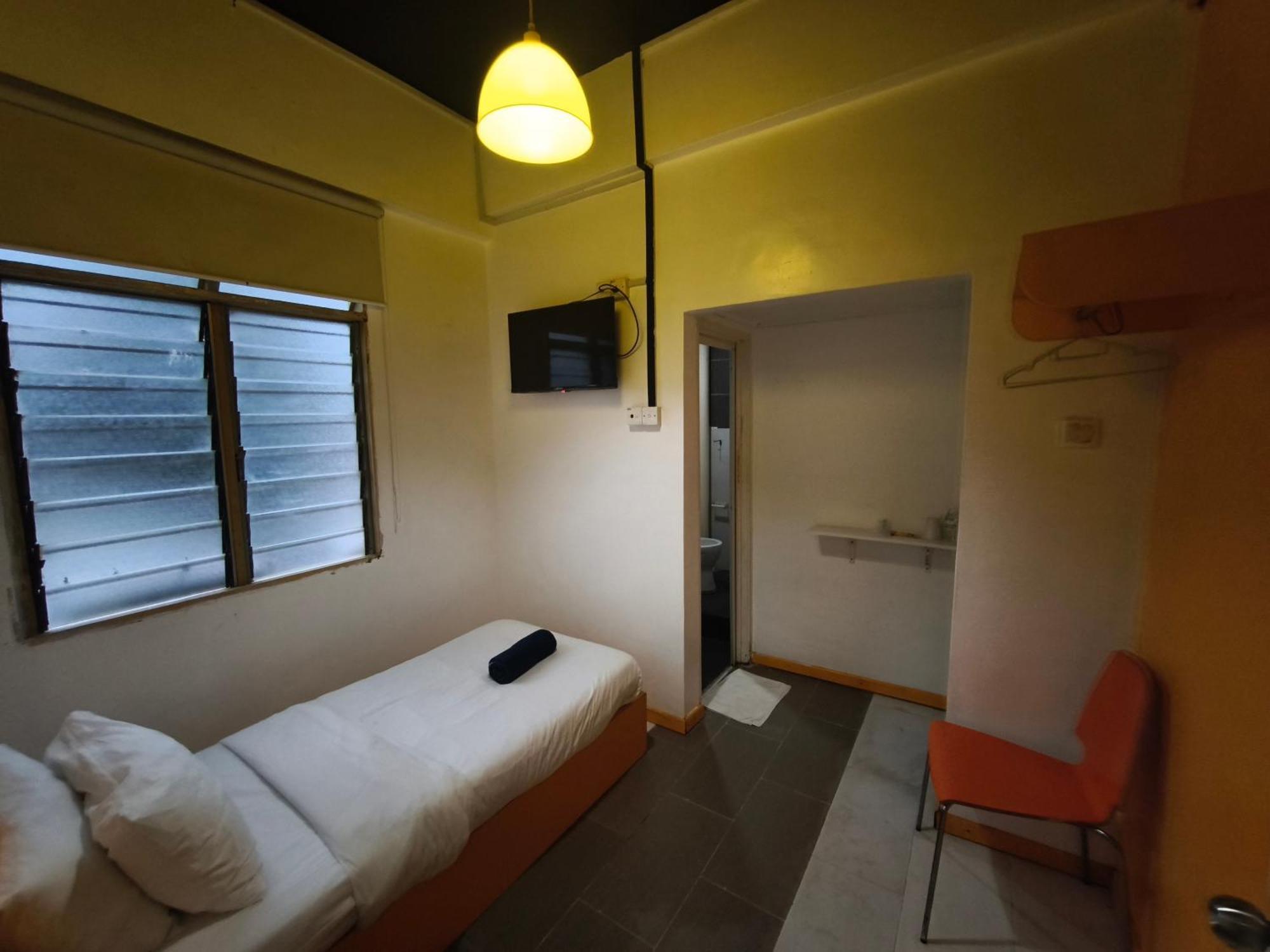 The Serai Cottage Transit Hotel Kampong Gong Badak Phòng bức ảnh